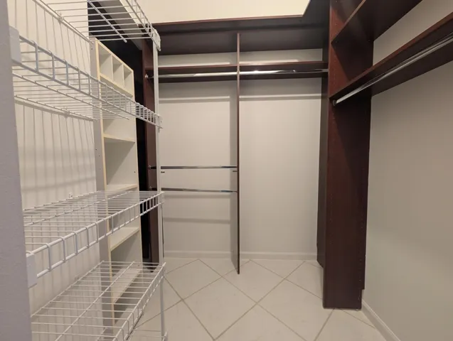 His / Her Walking closet 1