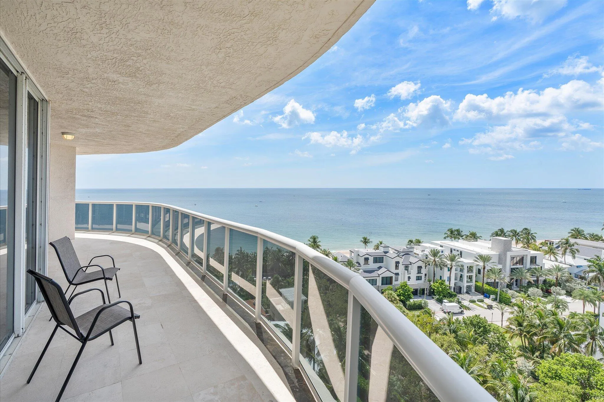 01-3100 N Ocean Blvd apt 1210_057