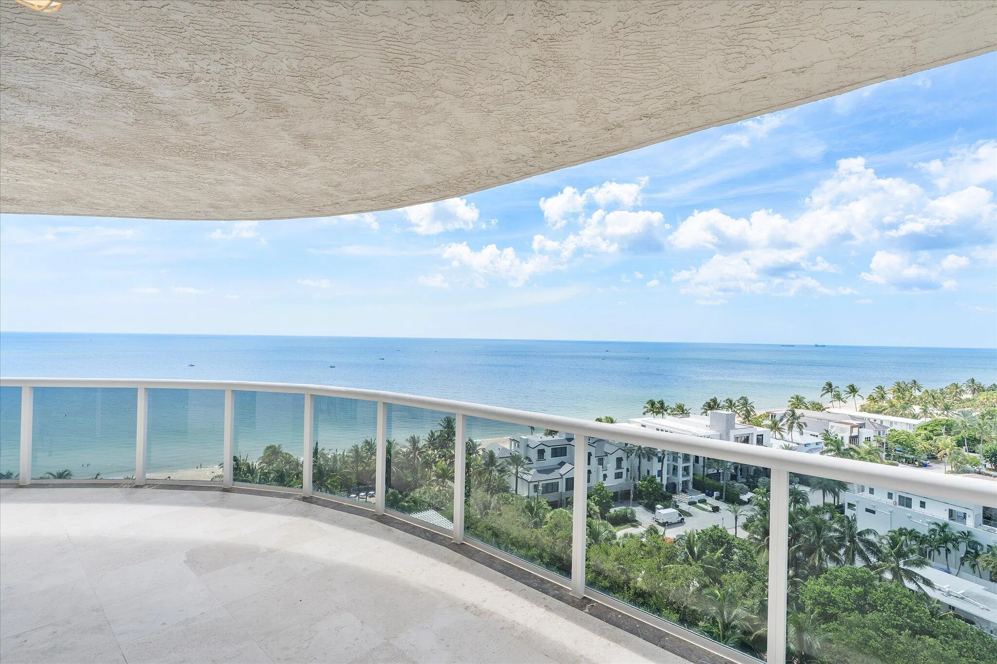 29-3100 N Ocean Blvd apt 1210_052