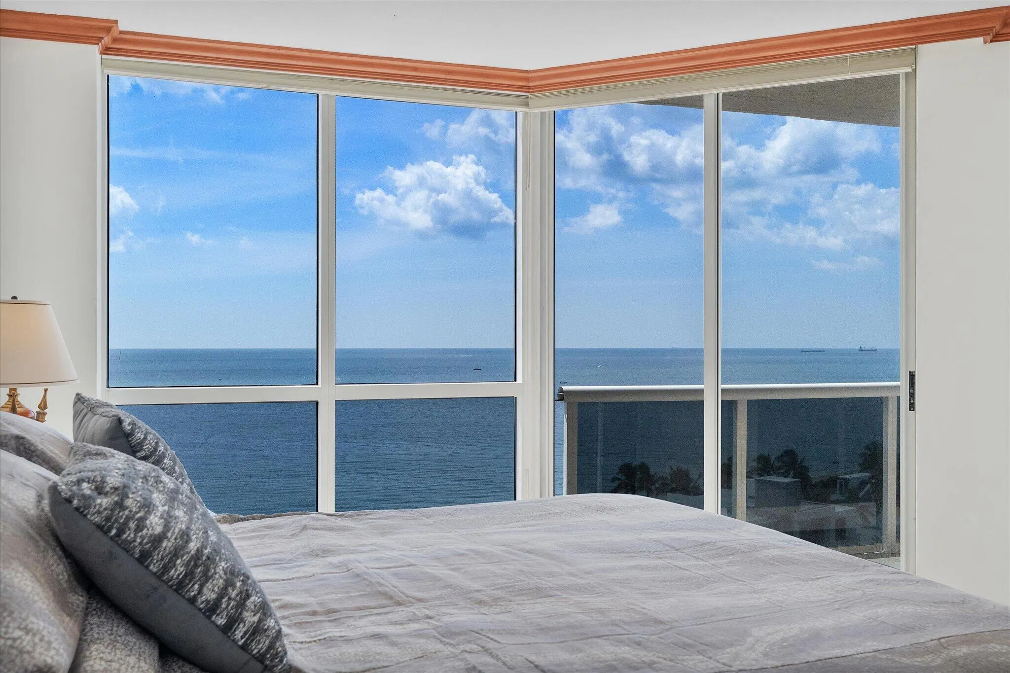 23-3100 N Ocean Blvd apt 1210_044