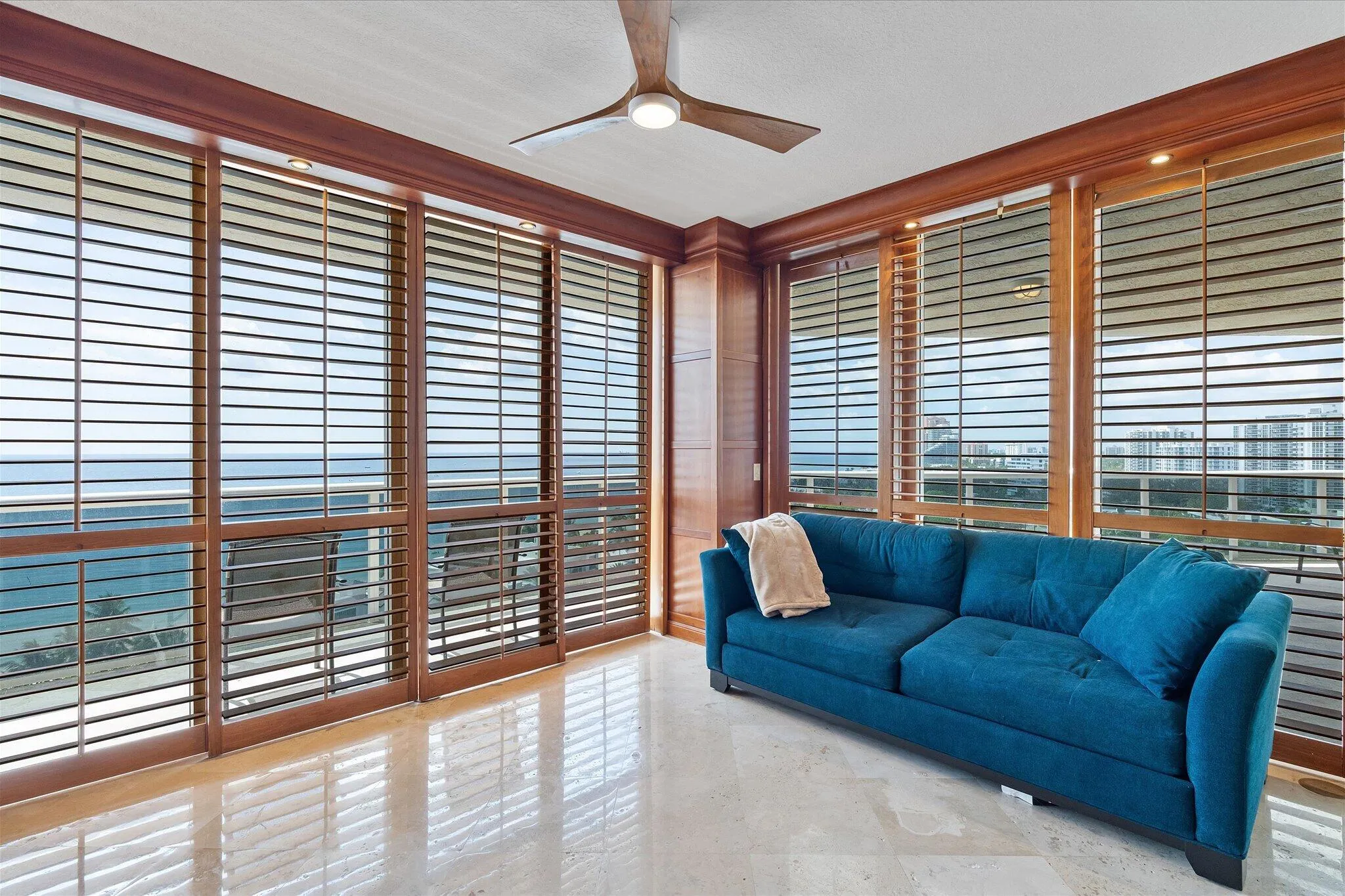 31-3100 N Ocean Blvd apt 1210_032