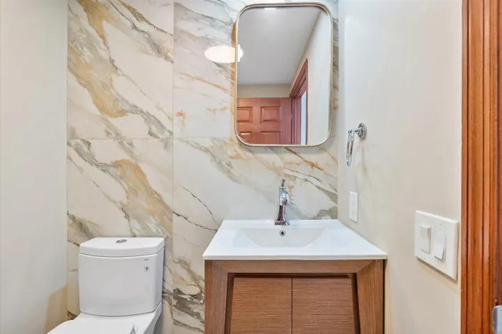 33-3100 N Ocean Blvd apt 1210_034