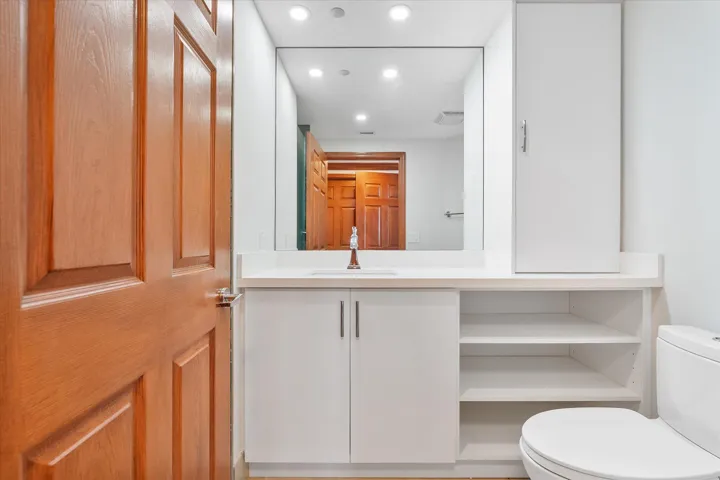 28-3100 N Ocean Blvd apt 1210_046