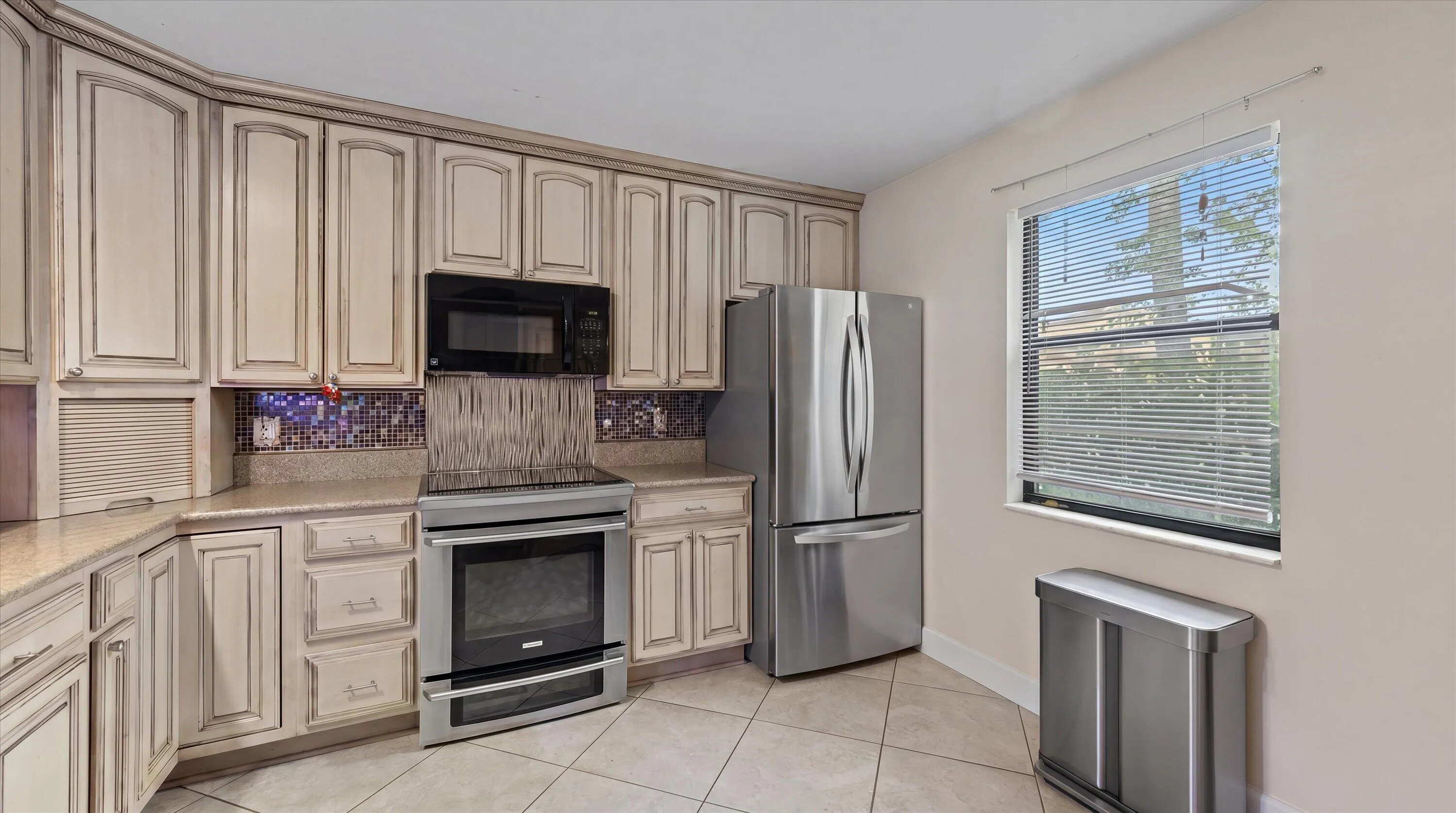07-1303 Lakeview Dr E 7