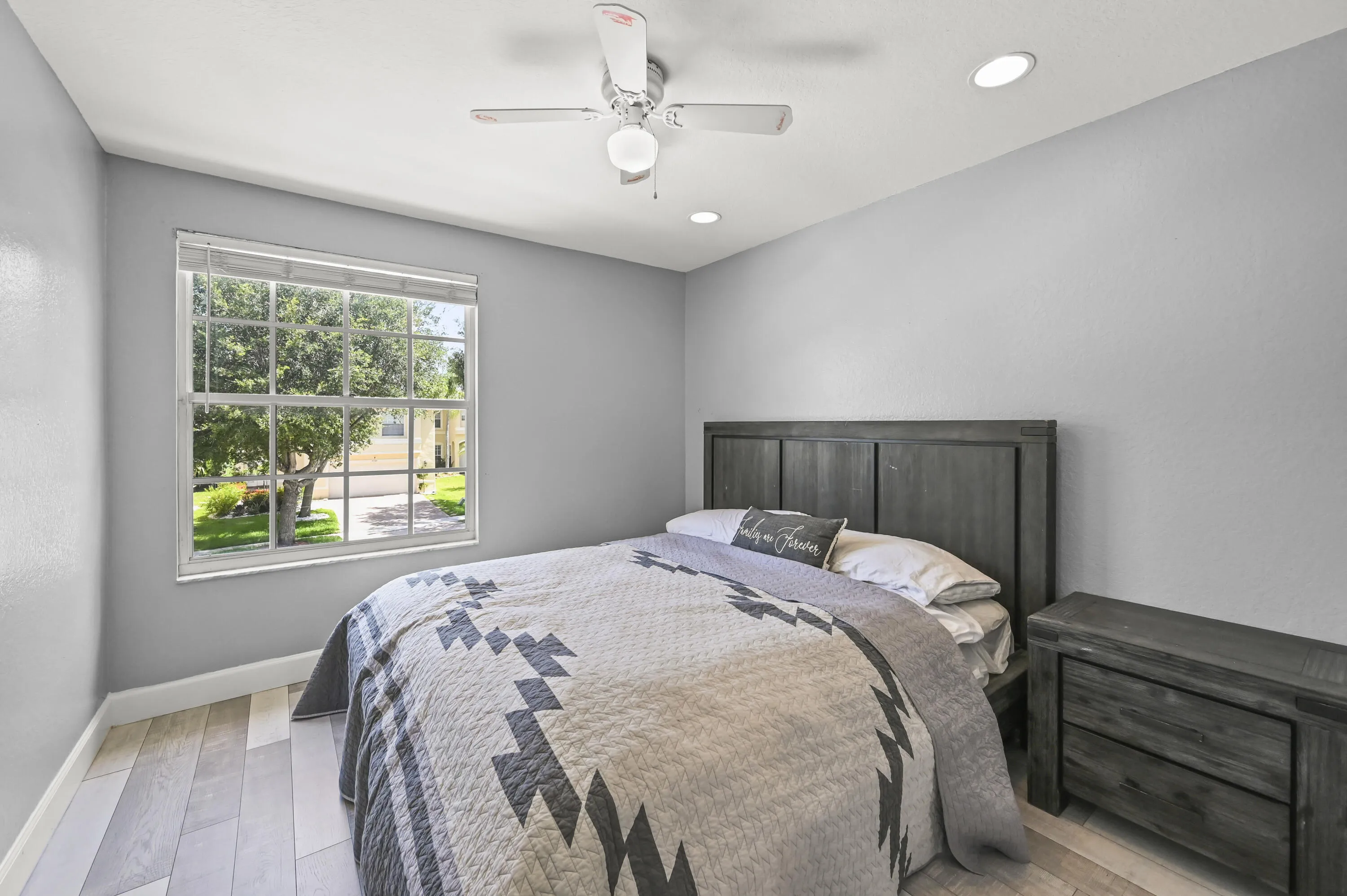 5066 Northern Lights Dr Greenacres, FL23