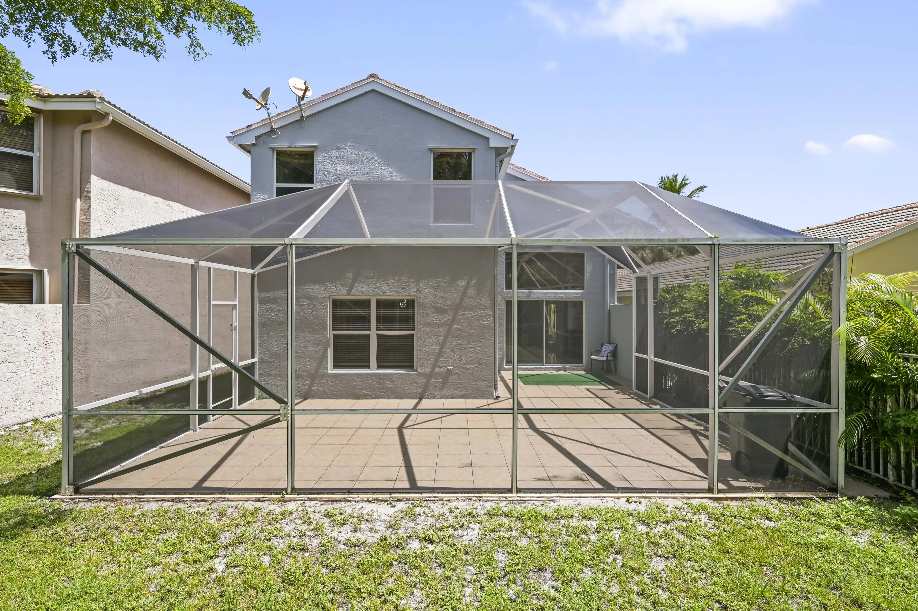 5066 Northern Lights Dr Greenacres, FL32
