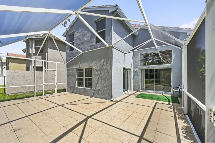 5066 Northern Lights Dr Greenacres, FL30