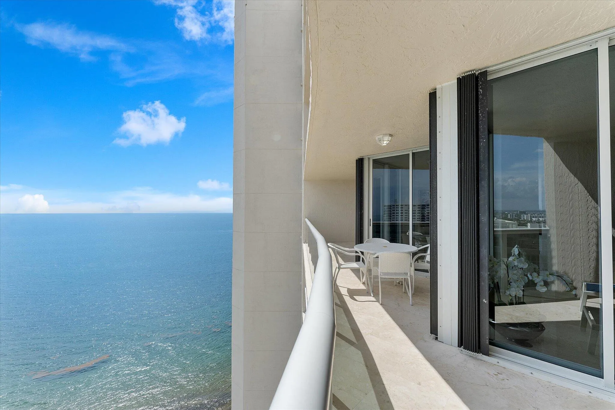 24-3200 N Ocean blvd unit 2505_024