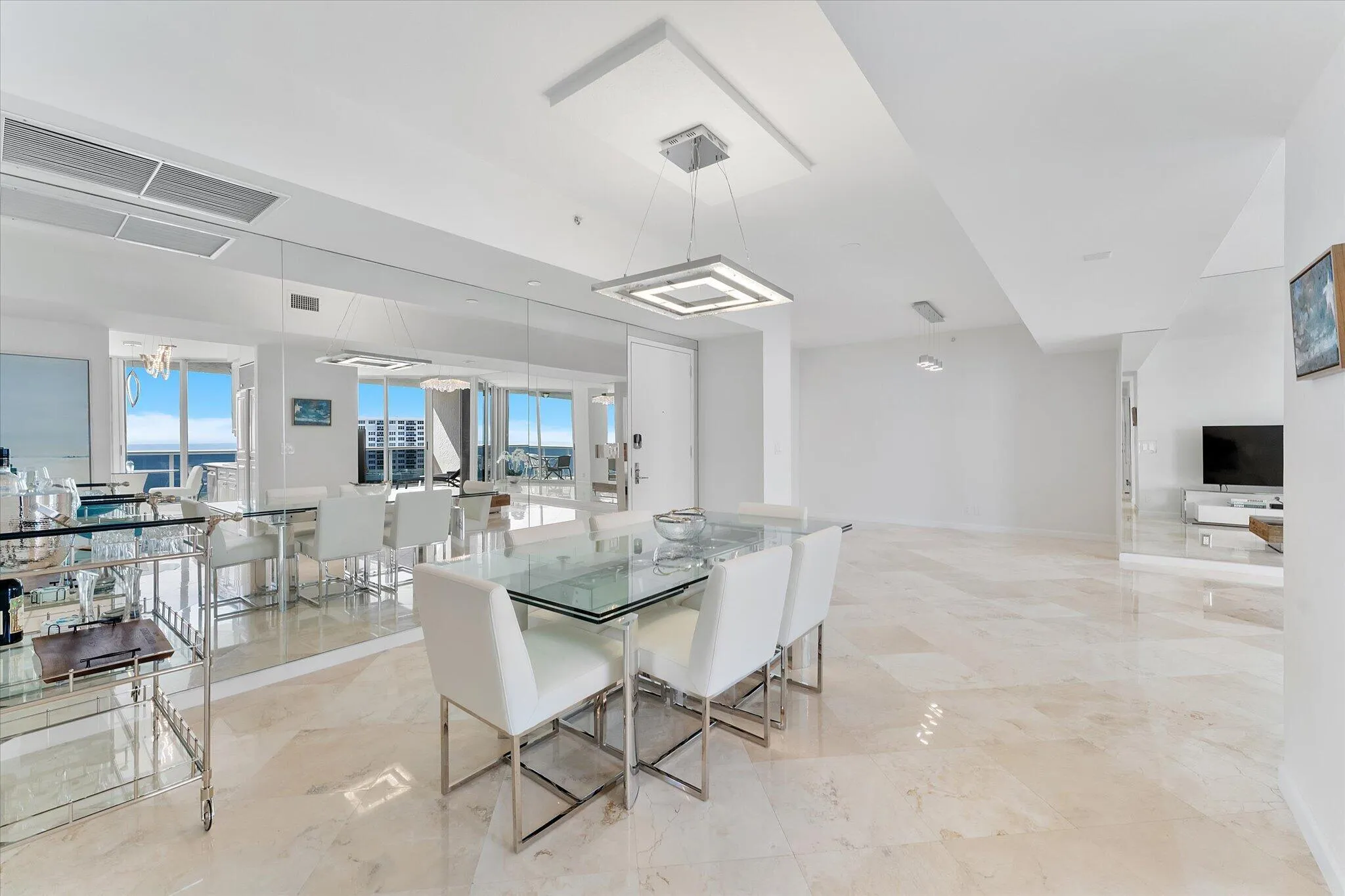 10-3200 N Ocean blvd unit 2505_010