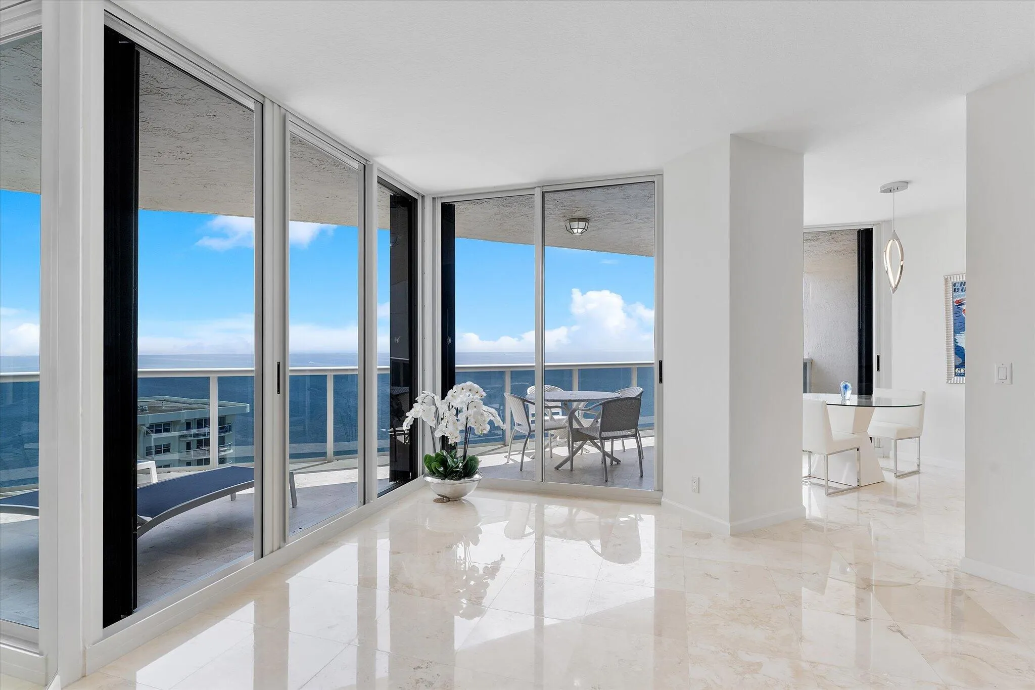04-3200 N Ocean blvd unit 2505_004