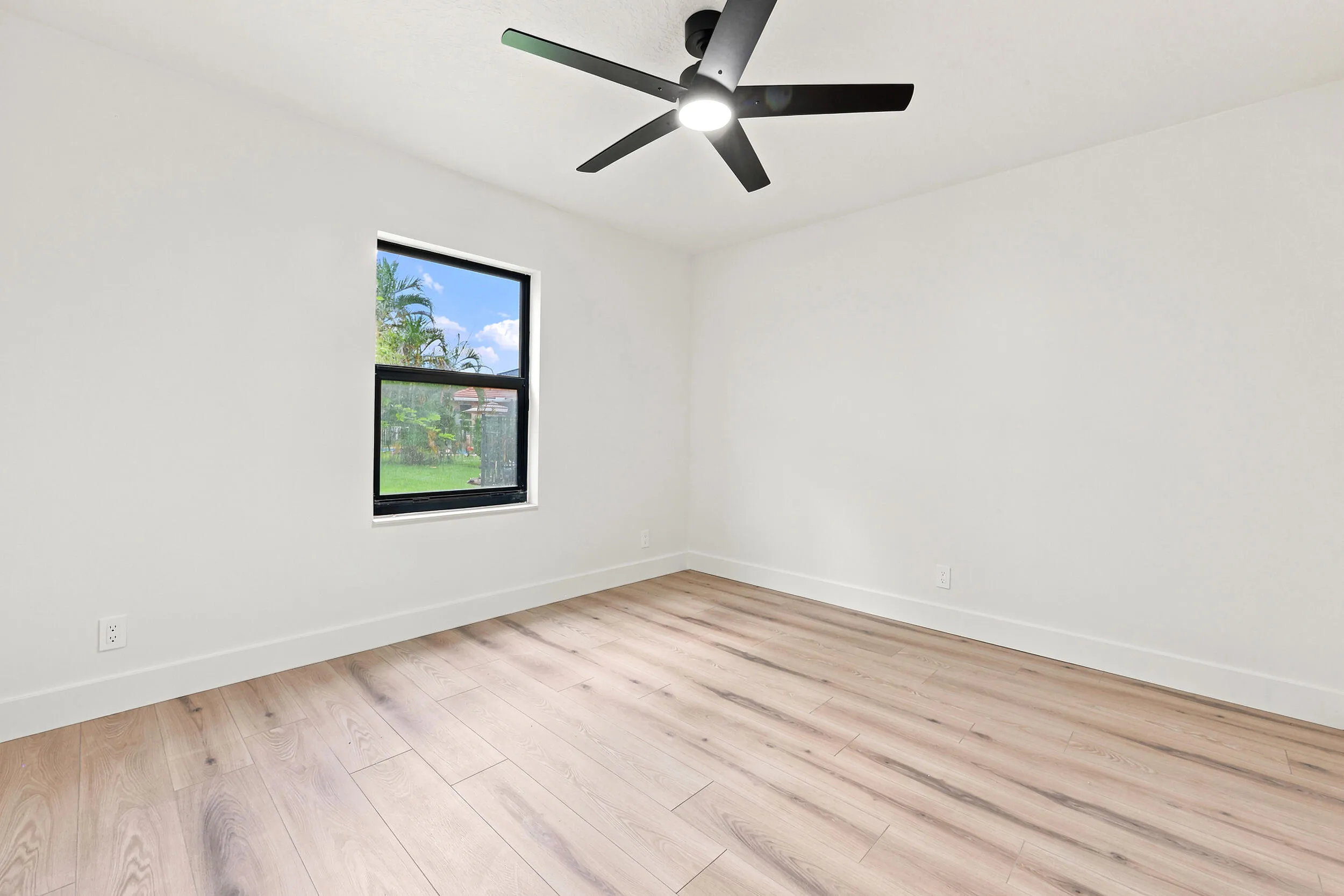 038_ut8d