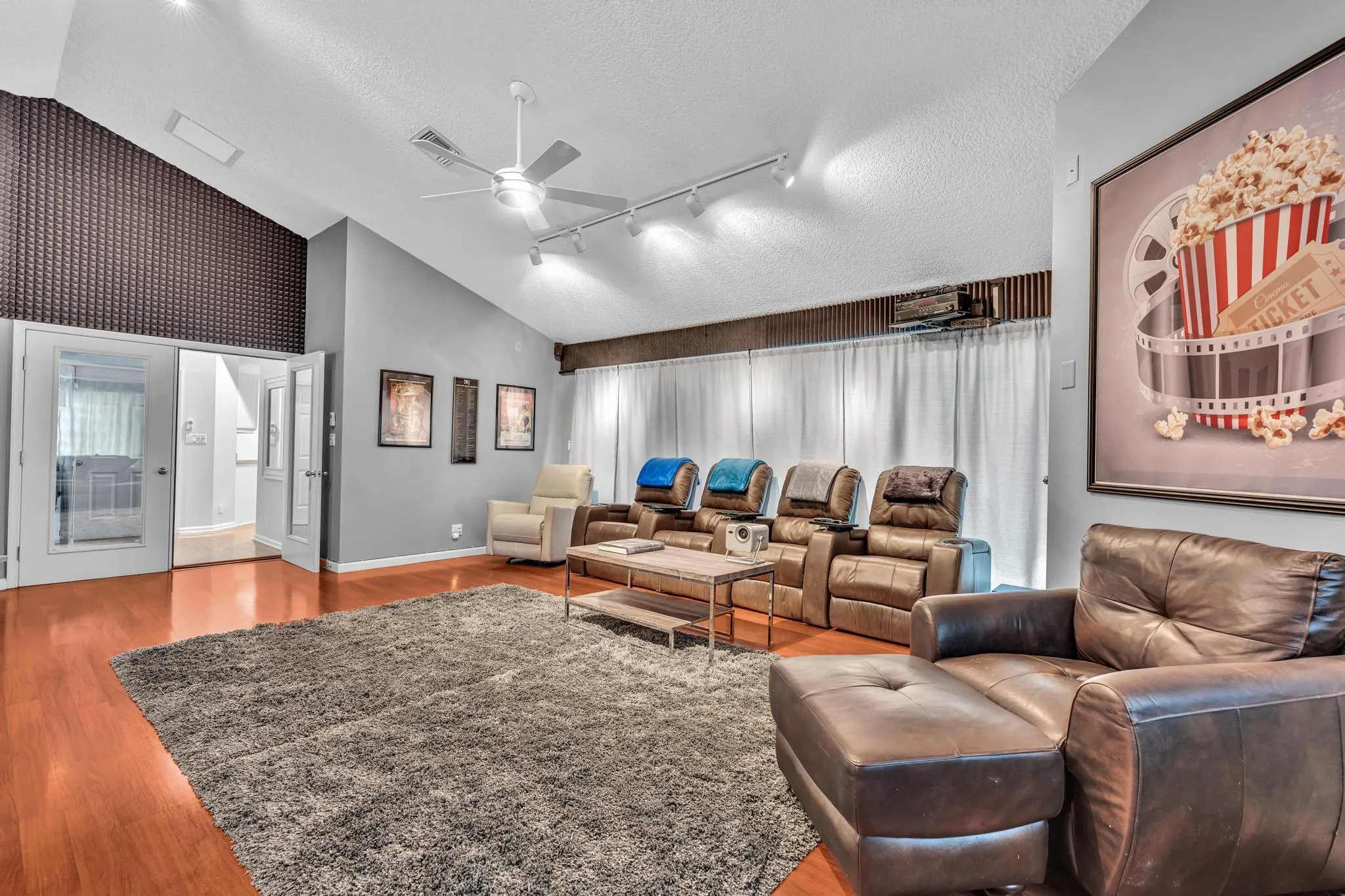 Property photo 94