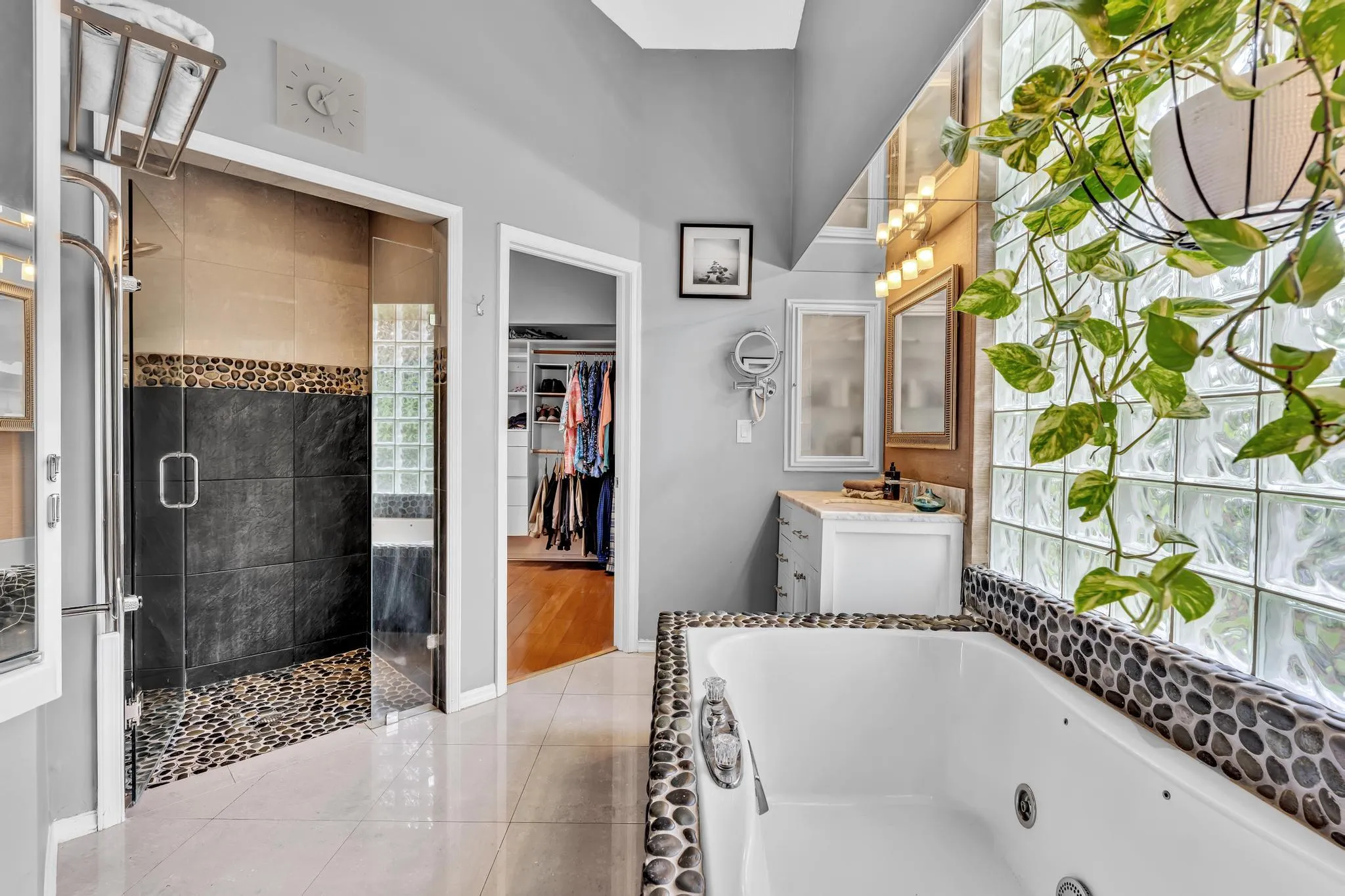 Property photo 74