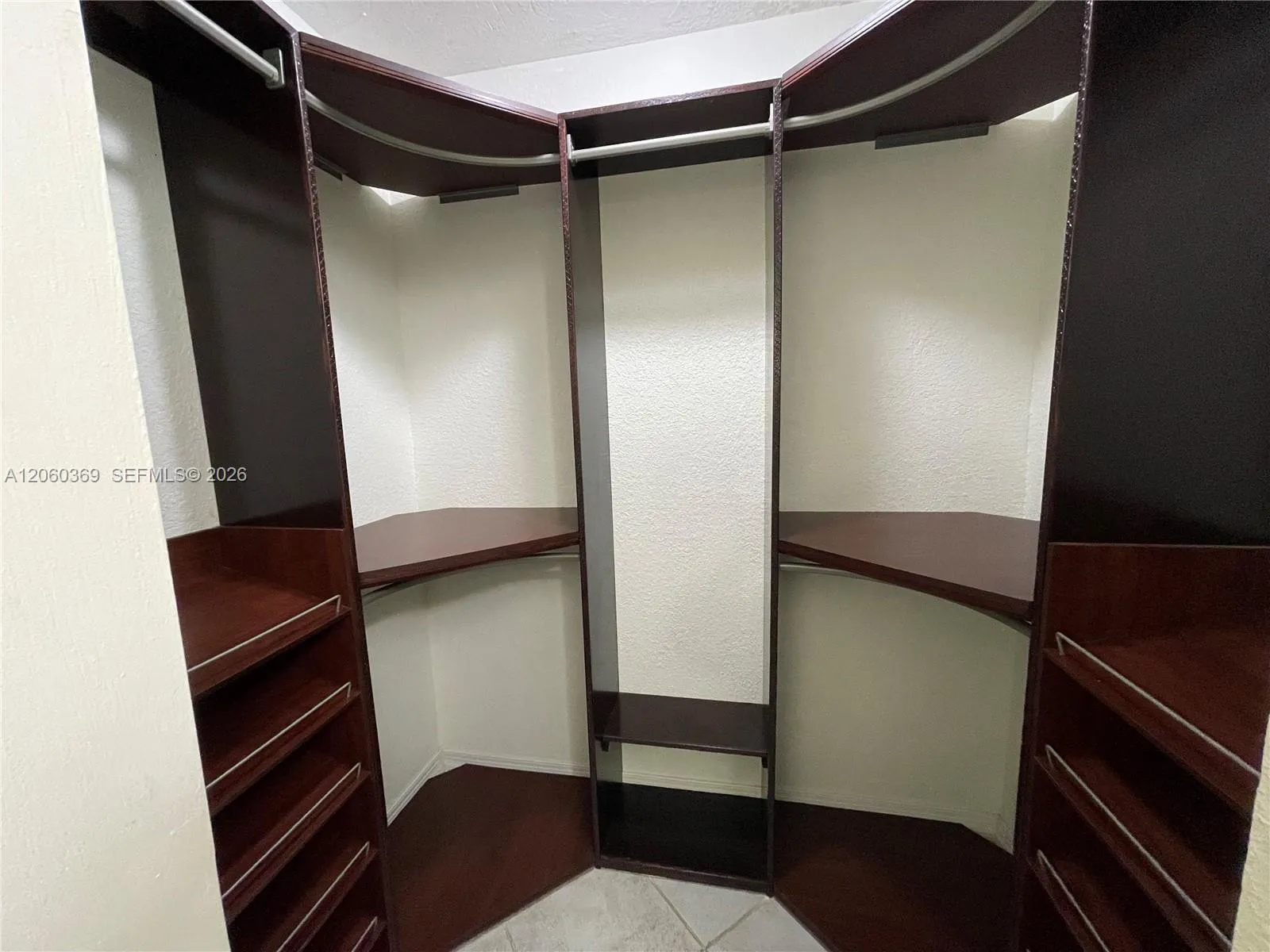 Walk-in closet