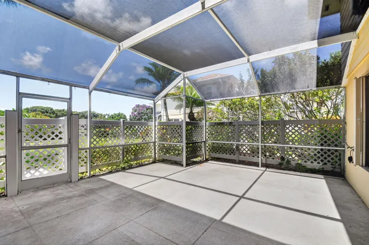 Screened Lanai - Alternate View