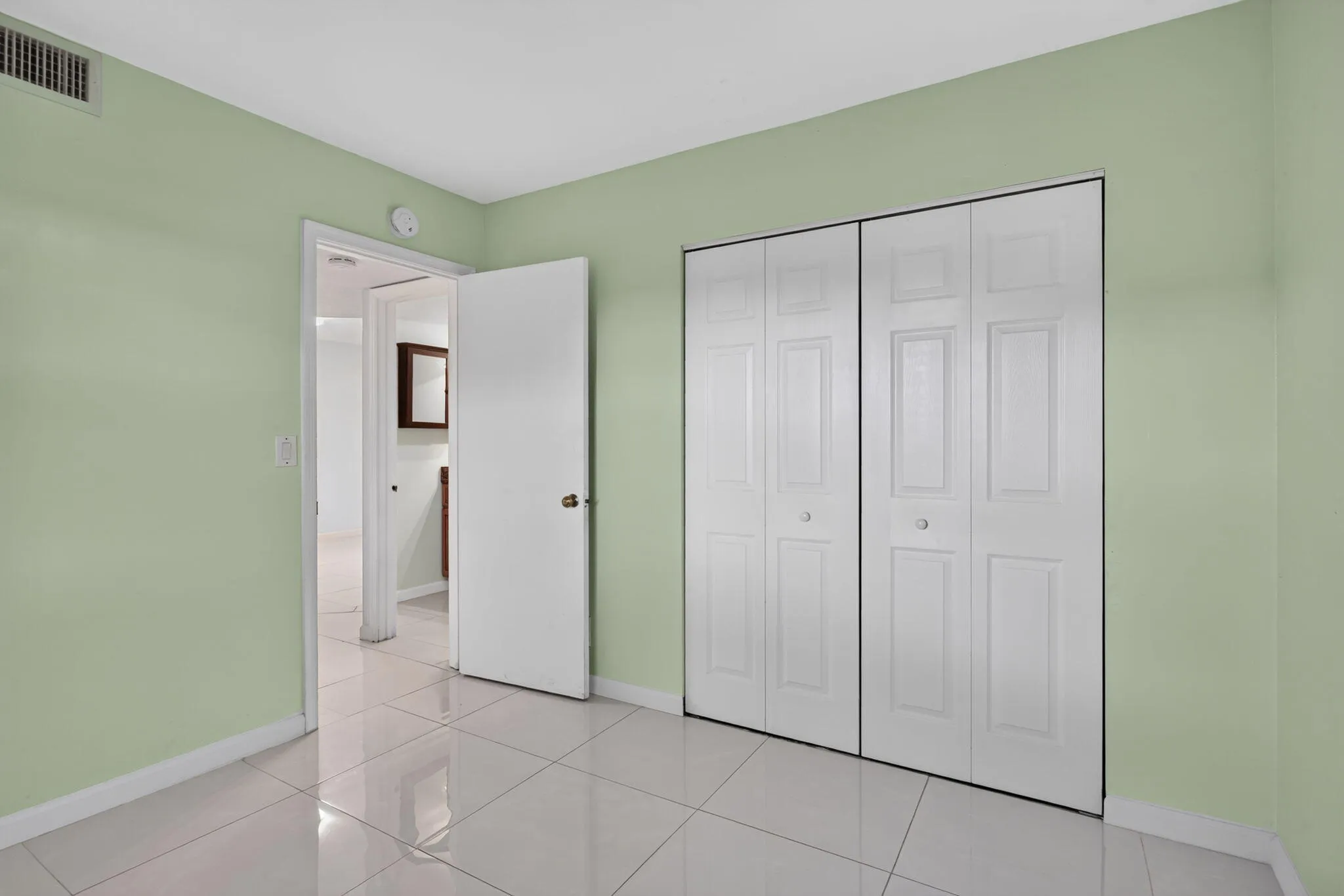 12-web-or-mls-5540-1858