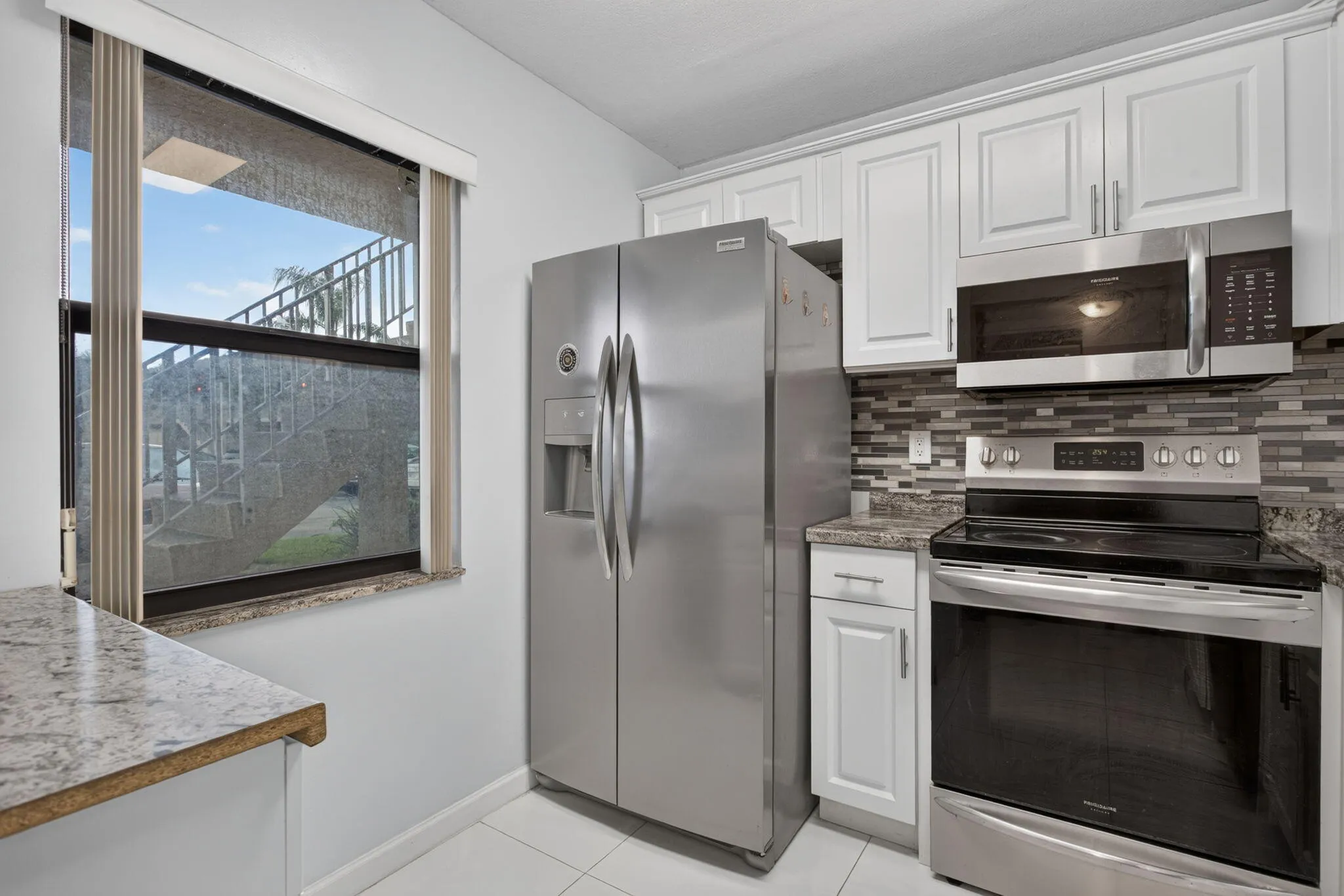 6-web-or-mls-5540-1825