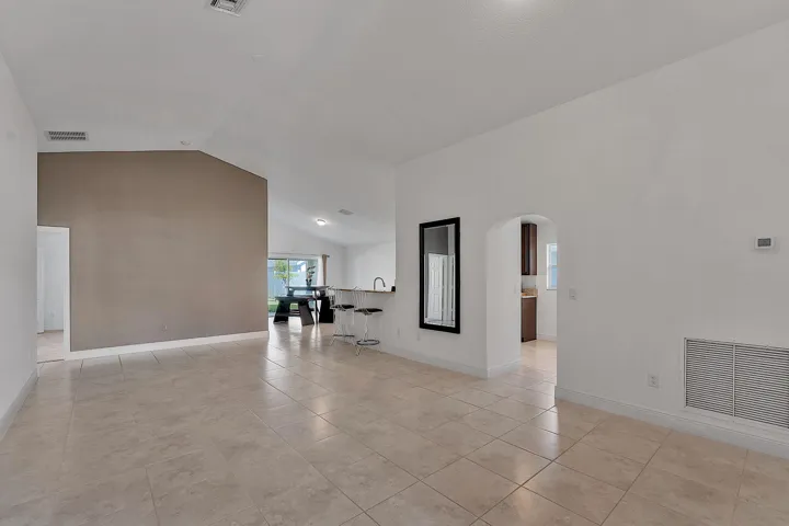 5-web-or-mls-9728 - 005