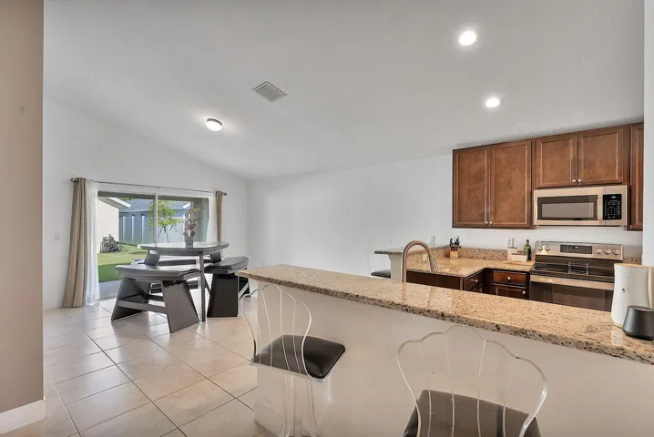 9-web-or-mls-9728 - 009