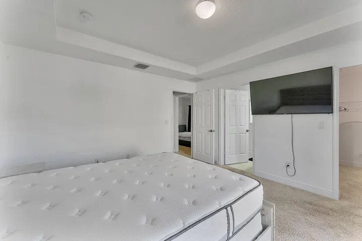 24-web-or-mls-9728 - 024