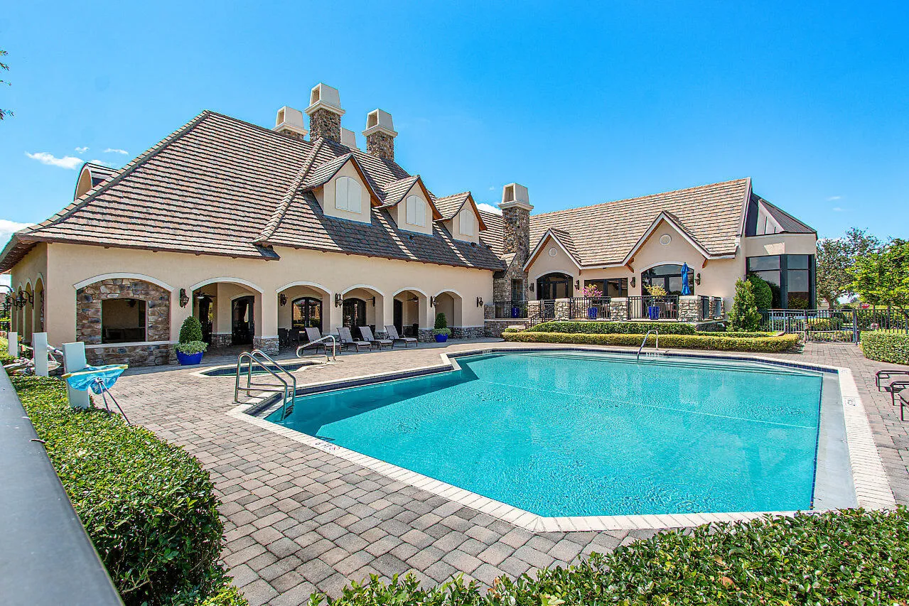 Equus Clubhouse (5)