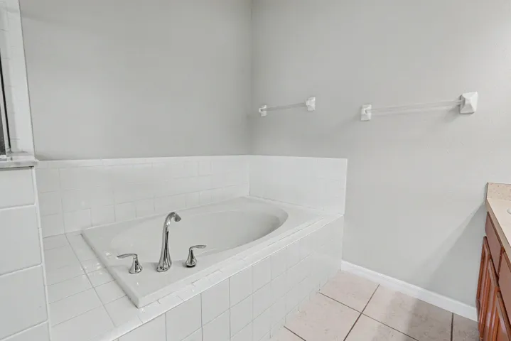 125-web-or-mls-DSC00394