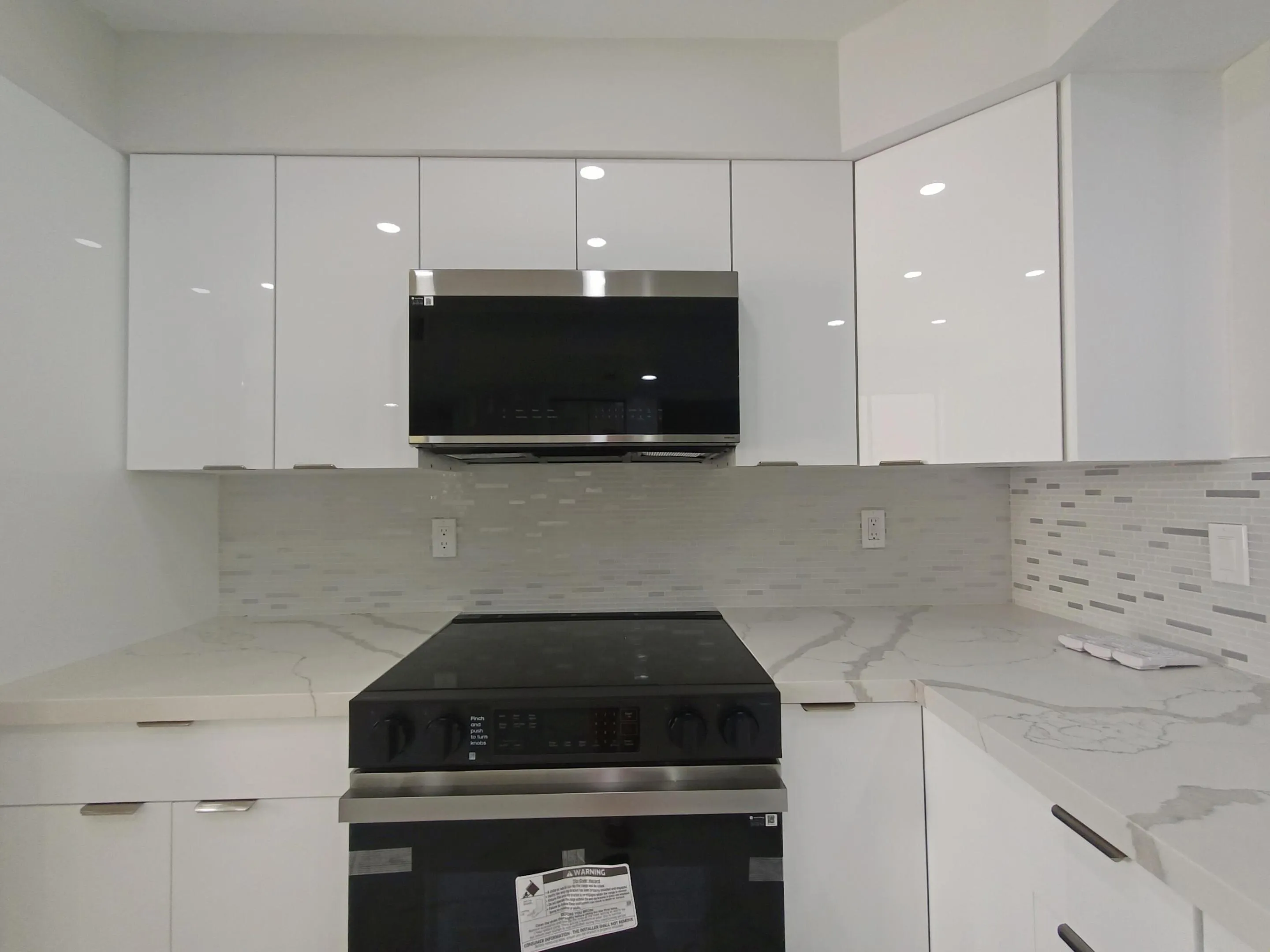 EuroDesign Lacquered Cabinets