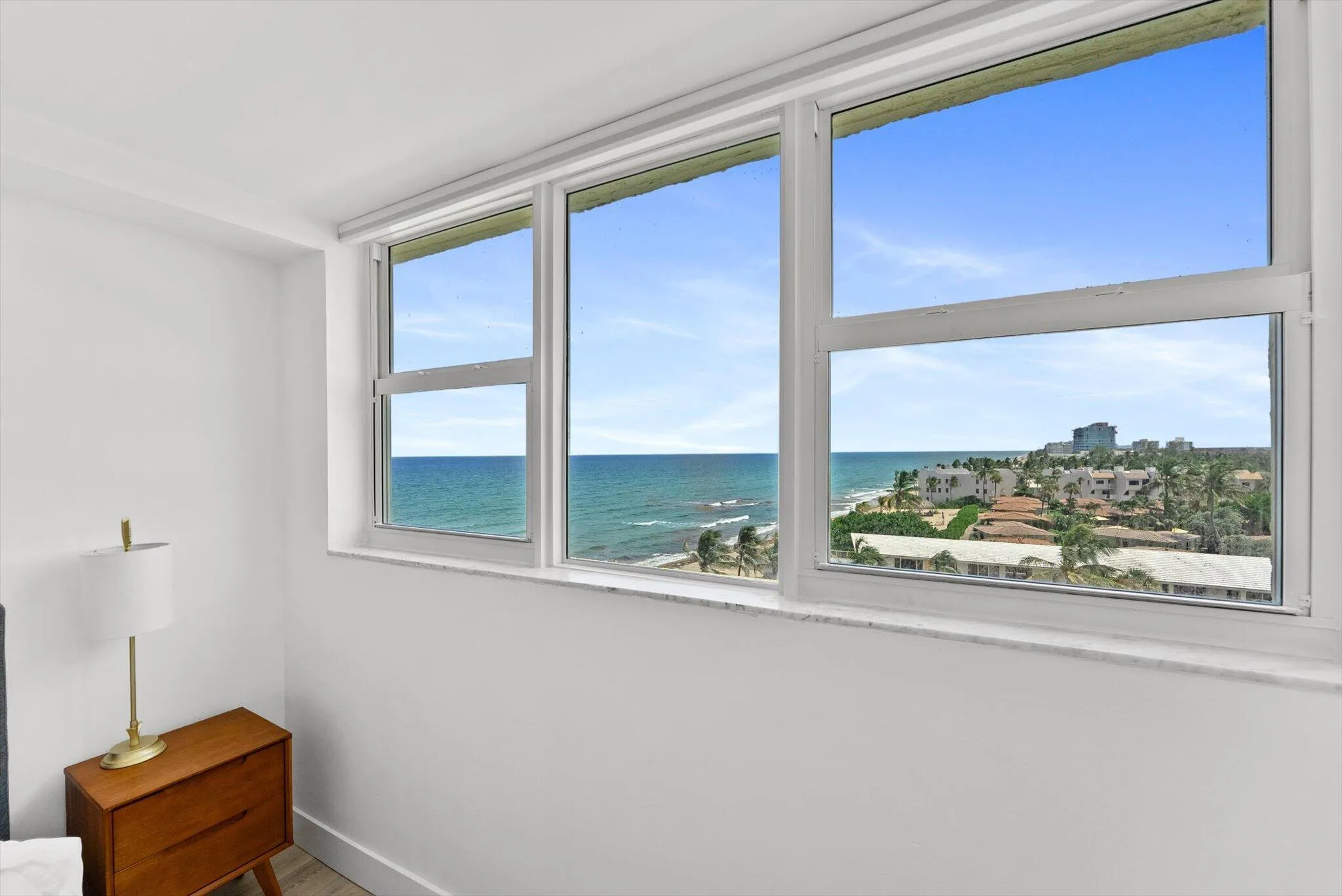 PRIMARY BED VIEW