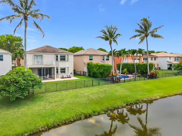 1154 Oakwater Drive-88