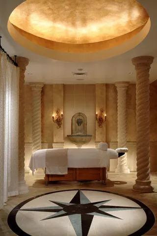 93-web-or-mls-Old World Suite