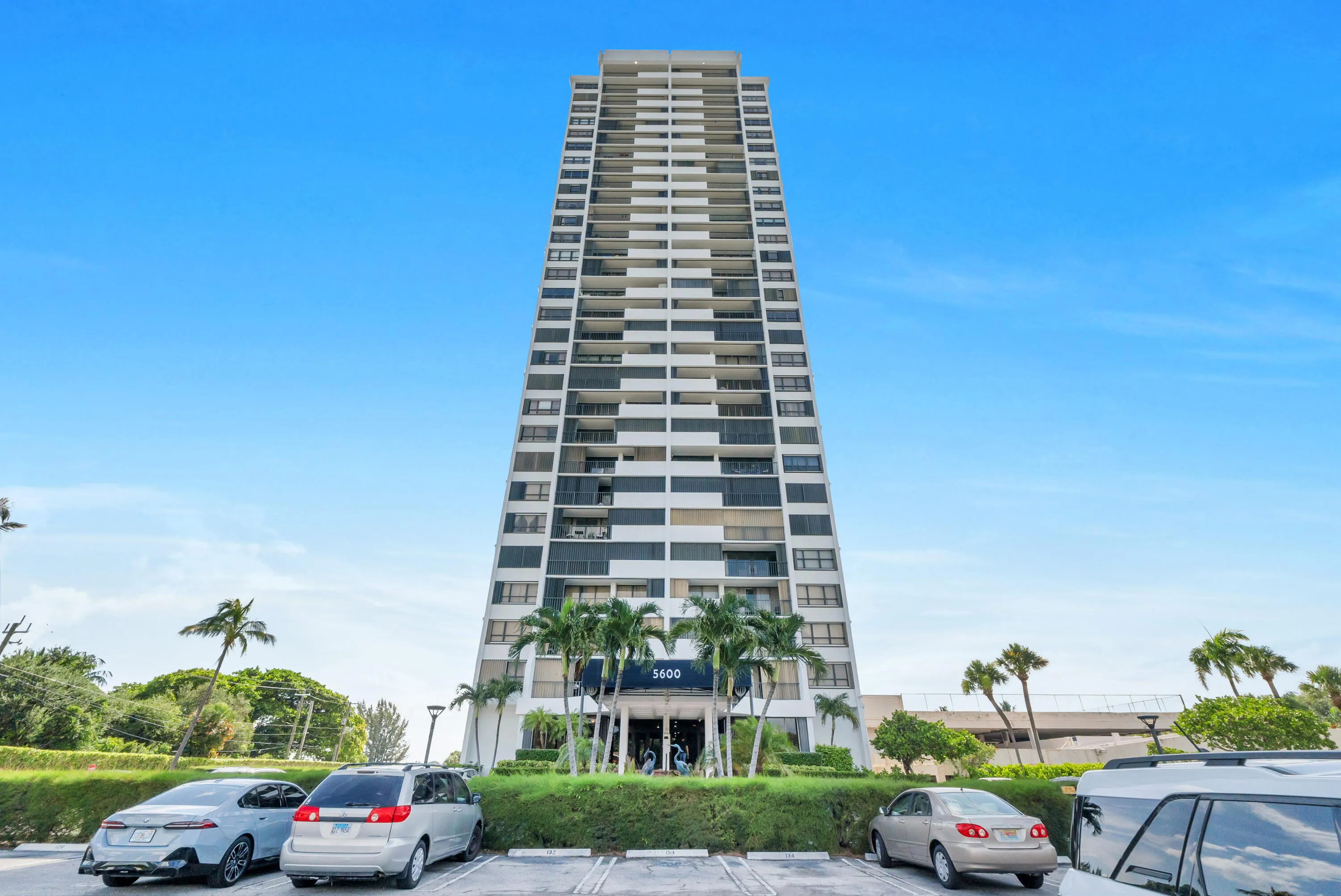 5600 N Flagler Dr u2504-44