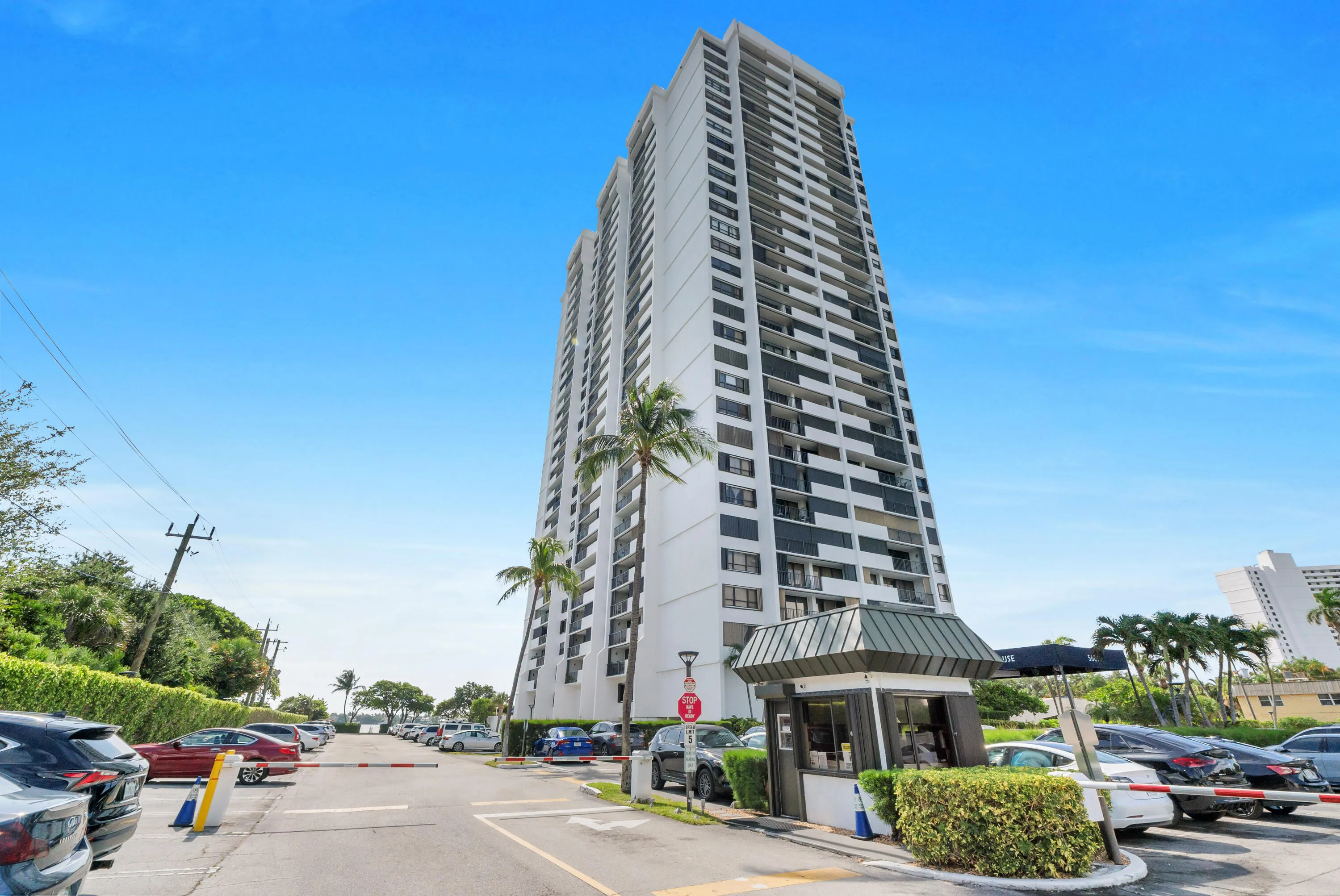 5600 N Flagler Dr u2504-42