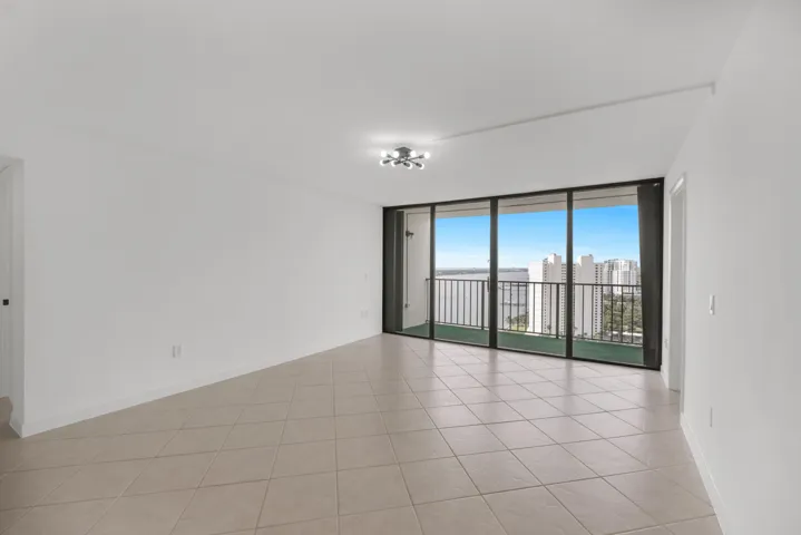 5600 N Flagler Dr u2504-7