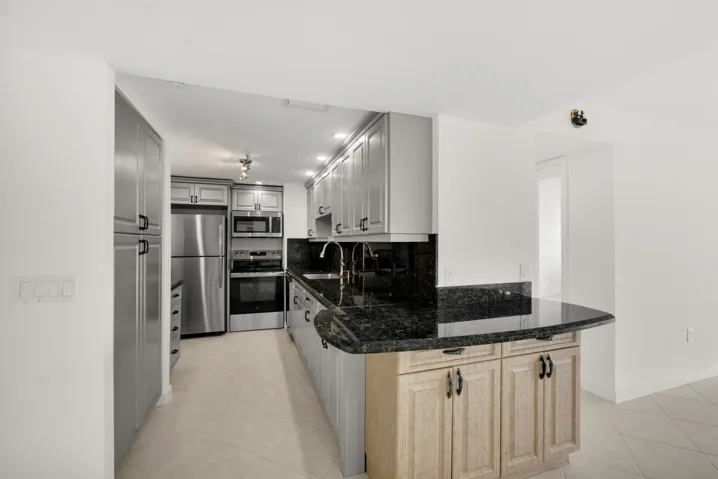 5600 N Flagler Dr u2504-5
