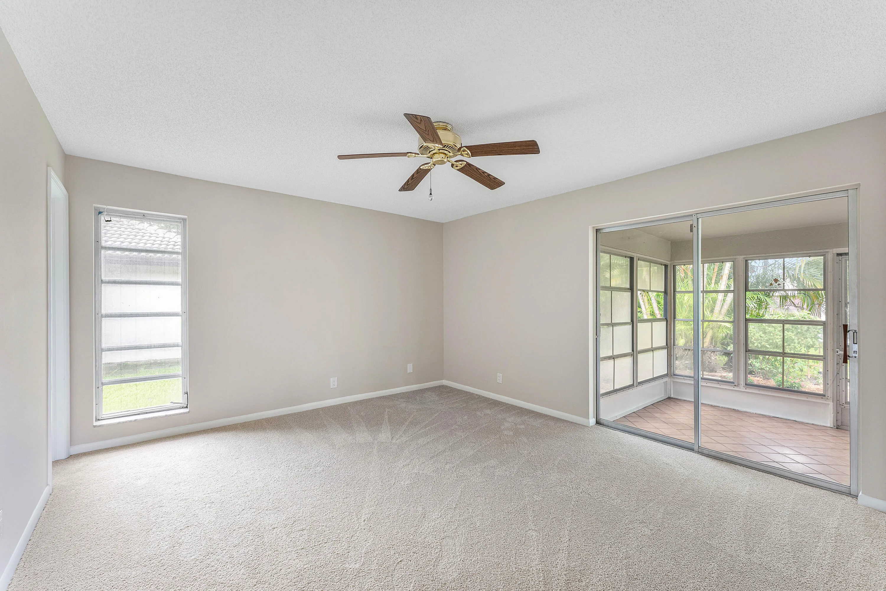 020-1752RiverwoodLane-CoralSprings-FL-33