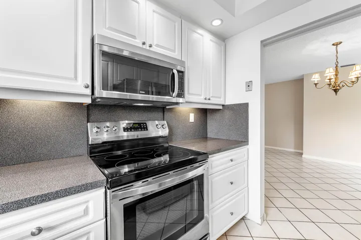 015-1752RiverwoodLane-CoralSprings-FL-33