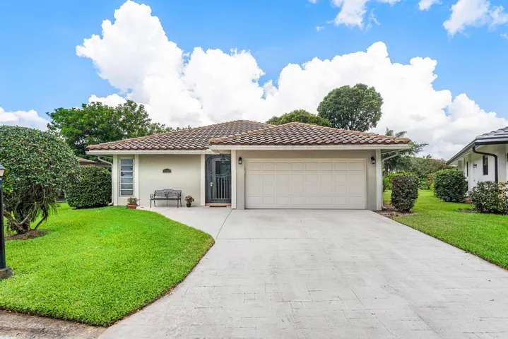 001-1752RiverwoodLane-CoralSprings-FL-33