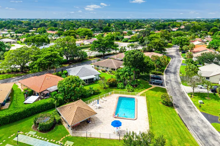 040-1752RiverwoodLane-CoralSprings-FL-33