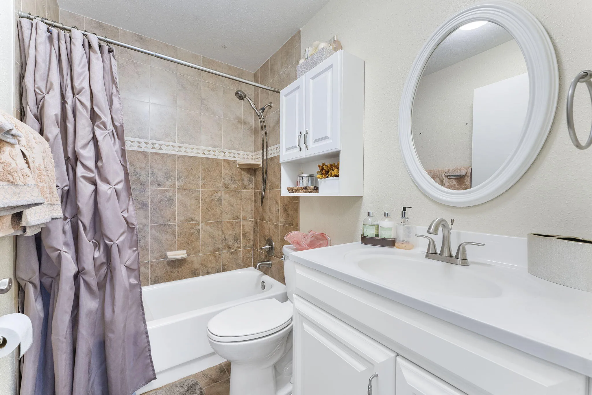 2nd bathroom