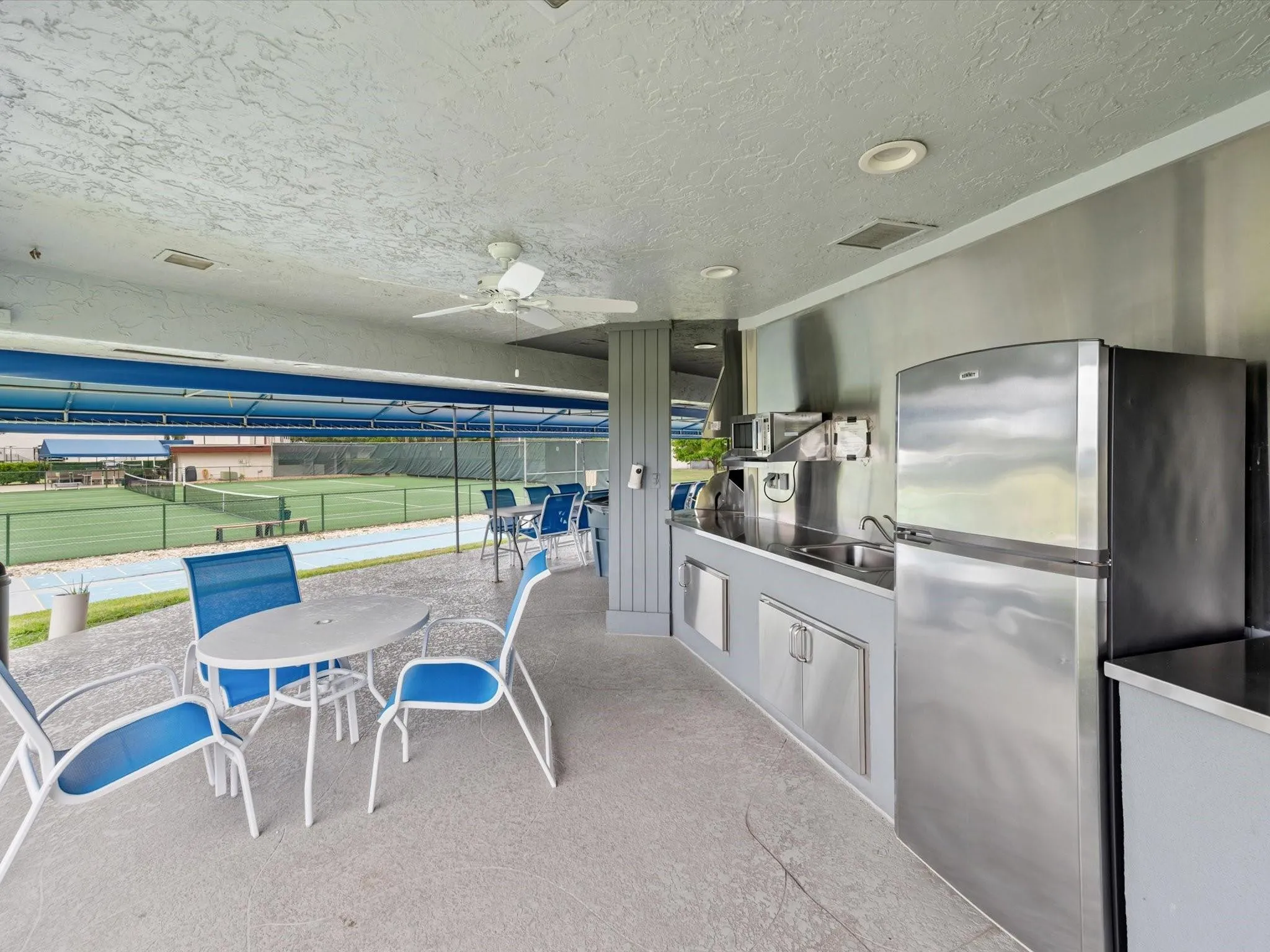 AND BBQ AREAS
