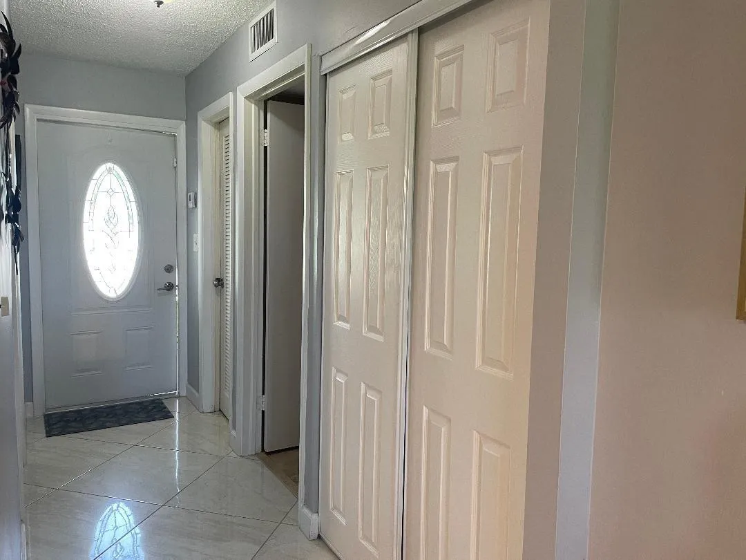 SO MANY CABINETS & CLOSETS