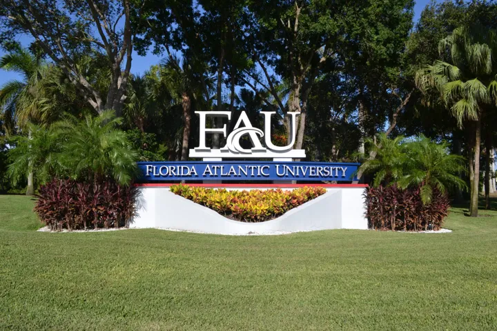 15 Walk to FAU