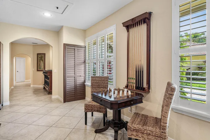 ENTERTAINMENT ROOM