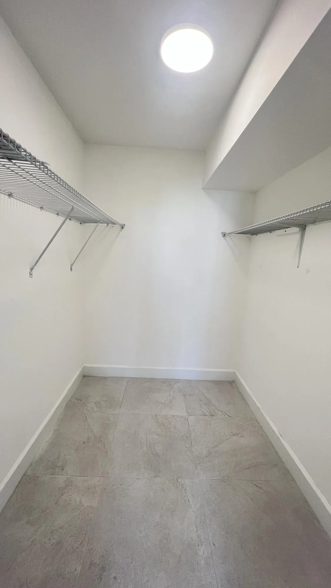 Main Walking Closet