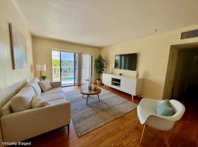 virtual staging