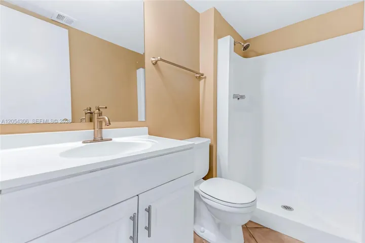 2nd Bathroom