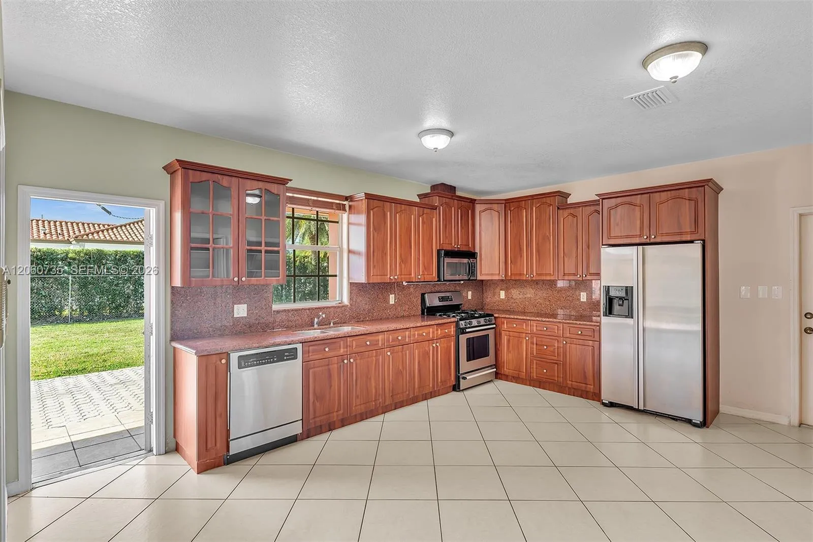 Property photo 38