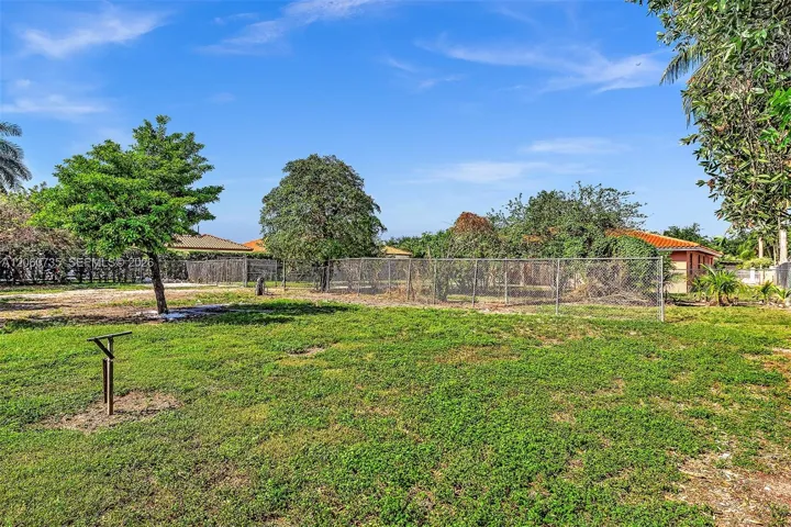 35171 SF Lot. 0.81 Acres . Plenty of space for expansion and all your toys