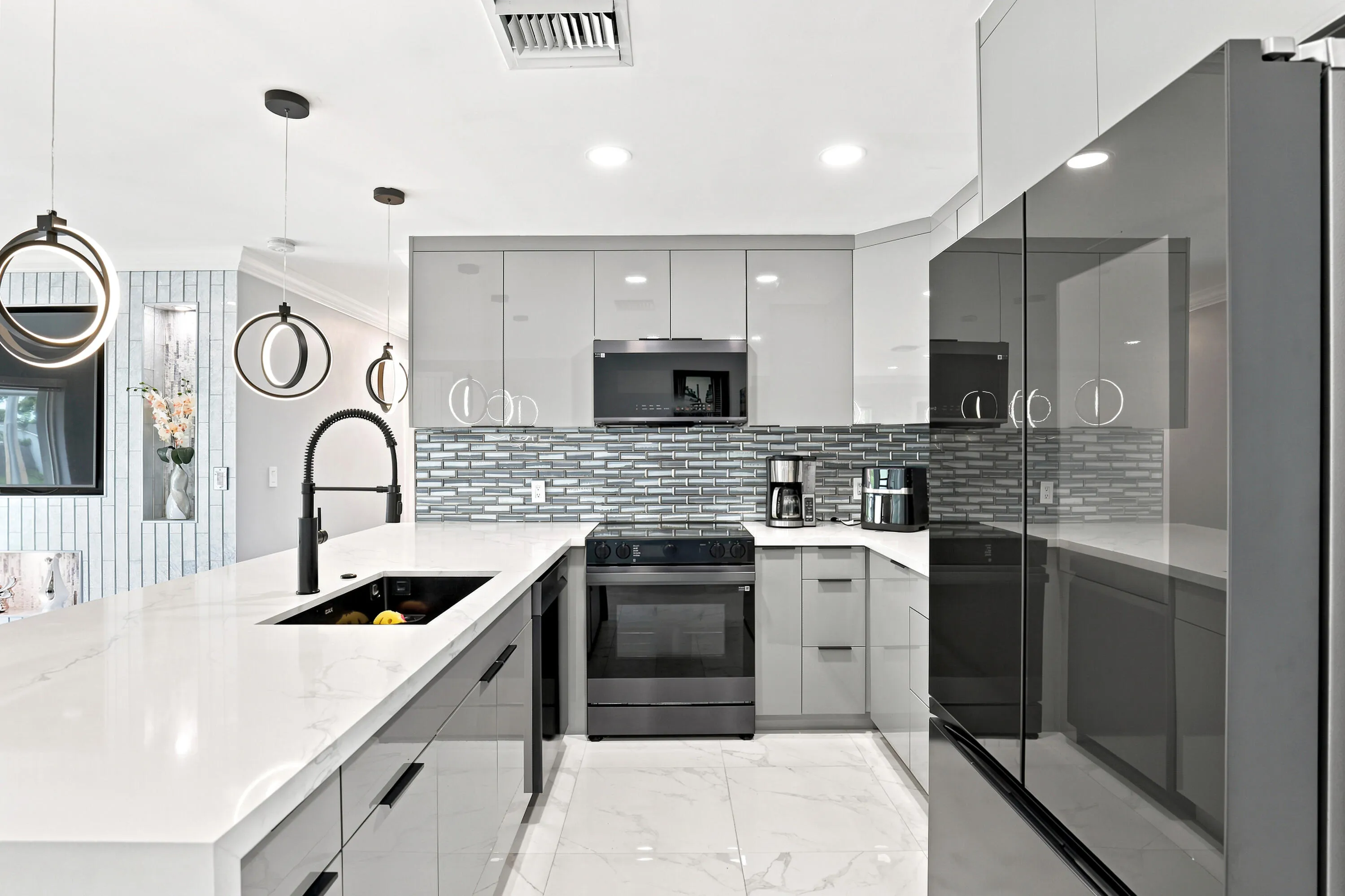 2331_SW_50th_Terrace_Fort_Lauderdale_FL_