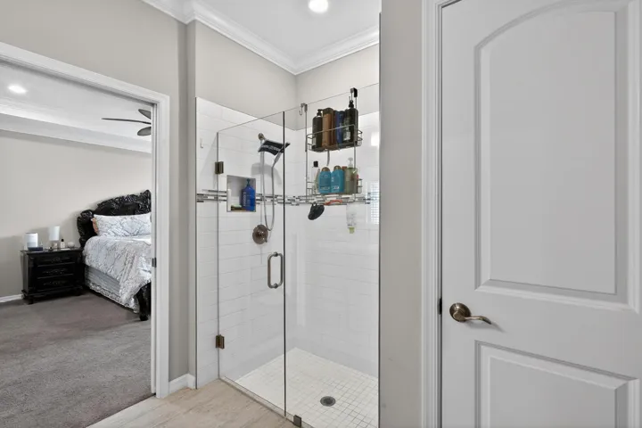32_10430_SW_Captiva_Dr-Bathroom-2733